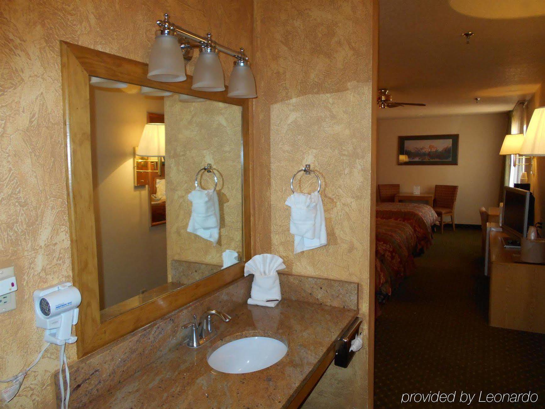 Alpine Inn & Suites Ганнисон Экстерьер фото