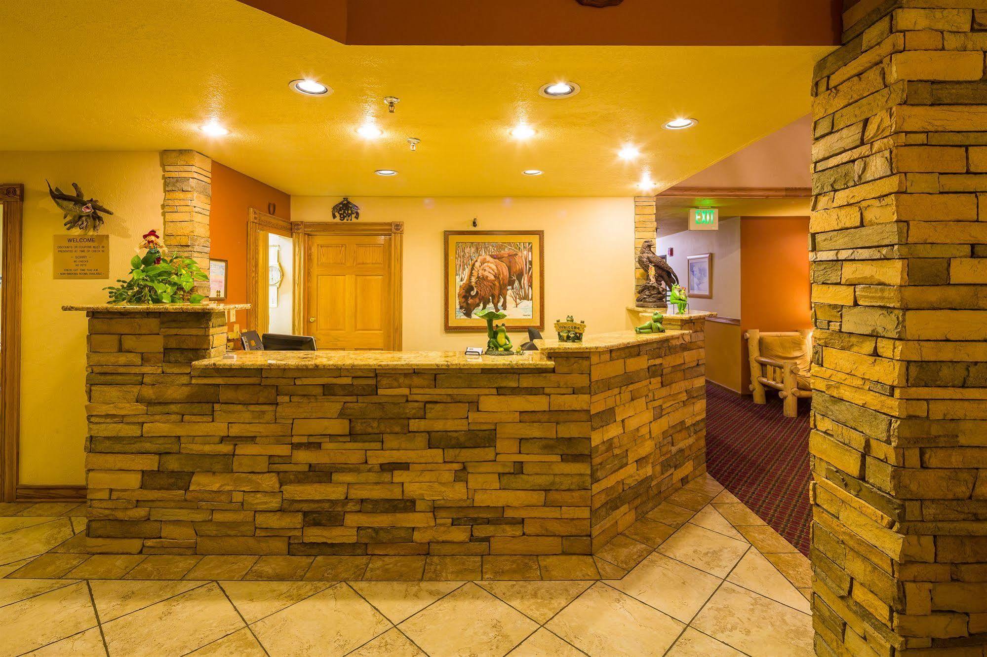 Alpine Inn & Suites Ганнисон Экстерьер фото