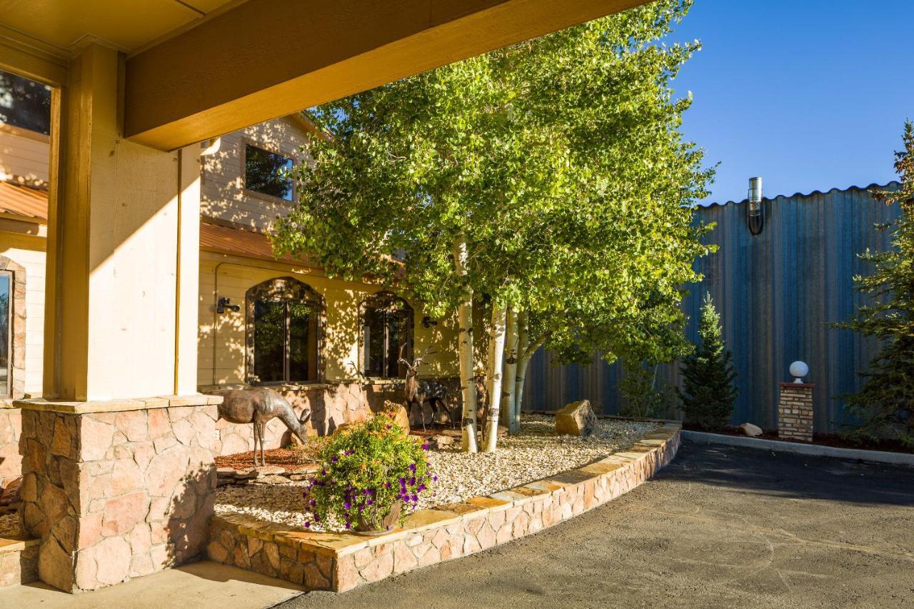 Alpine Inn & Suites Ганнисон Экстерьер фото