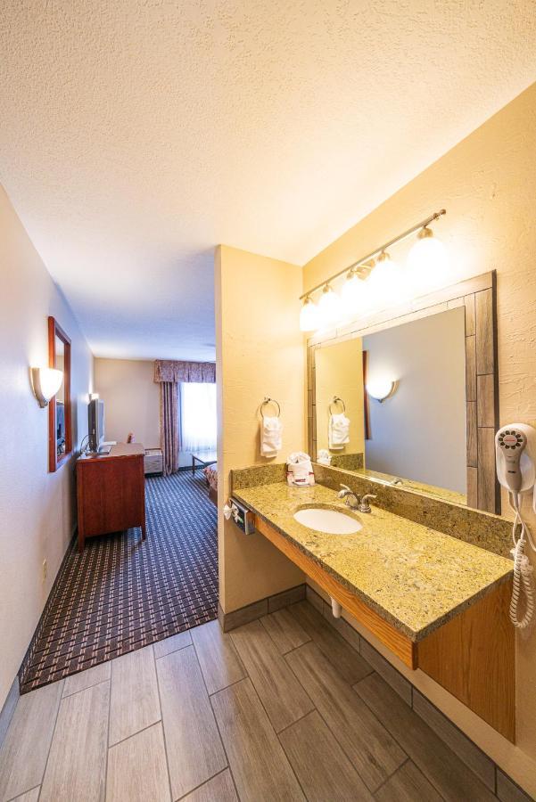 Alpine Inn & Suites Ганнисон Экстерьер фото