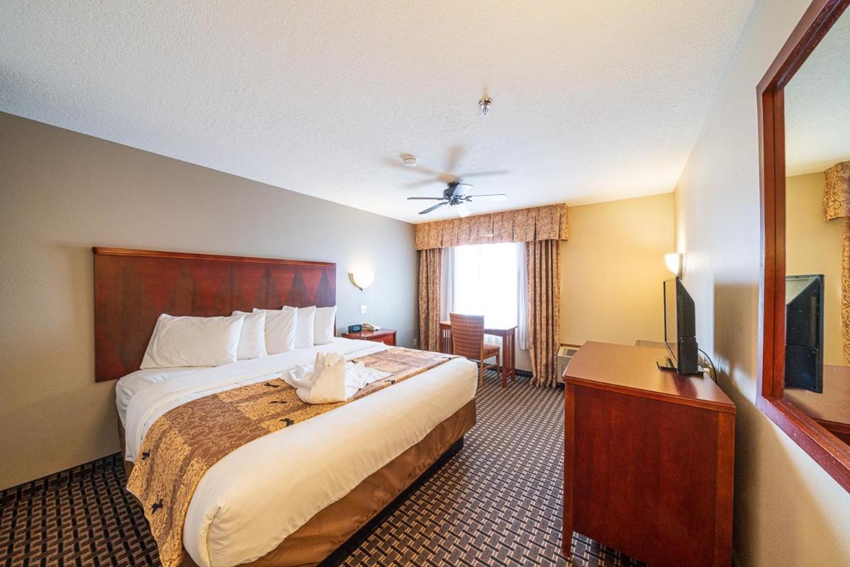 Alpine Inn & Suites Ганнисон Экстерьер фото